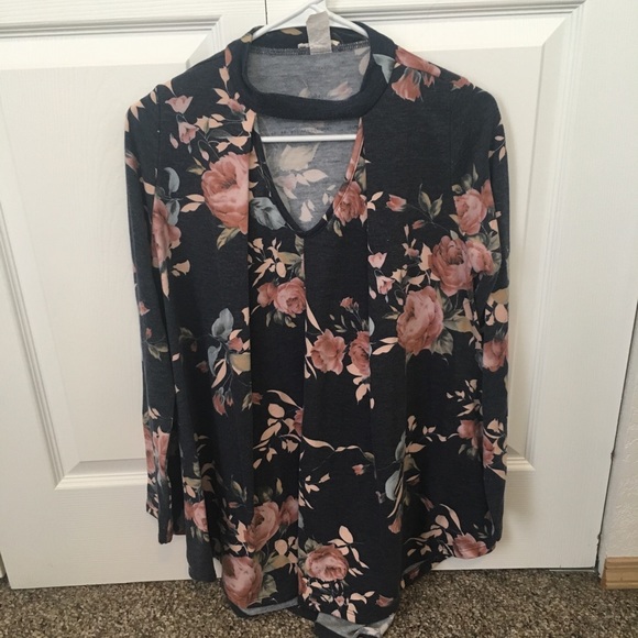 Floral key hole neck long sleeve - Picture 1 of 1